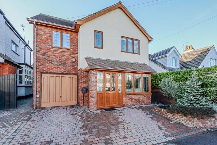4 Bedroom Detached House For Sale In Harley Street, Leigh-On-Sea, SS9