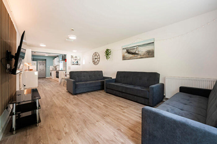 8 Bedroom Terraced House To Rent In Harrow Road, Selly Oak, Birmingham, B29