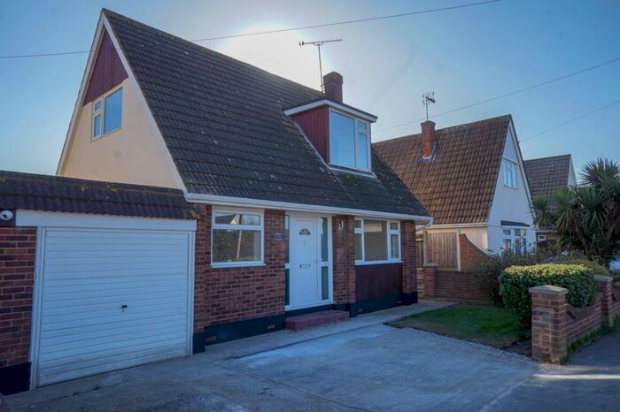 3 Bedroom Detached House To Rent In Labworth Road, Canvey Island, SS8