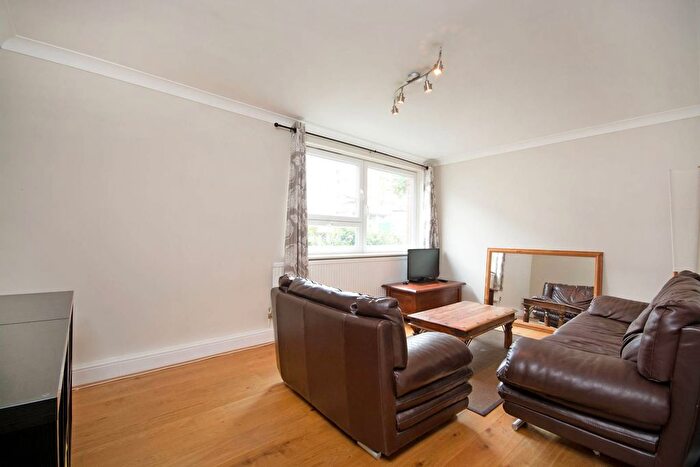 1 Bedroom Flat For Sale In Estcourt Road, Fulham, London, SW6