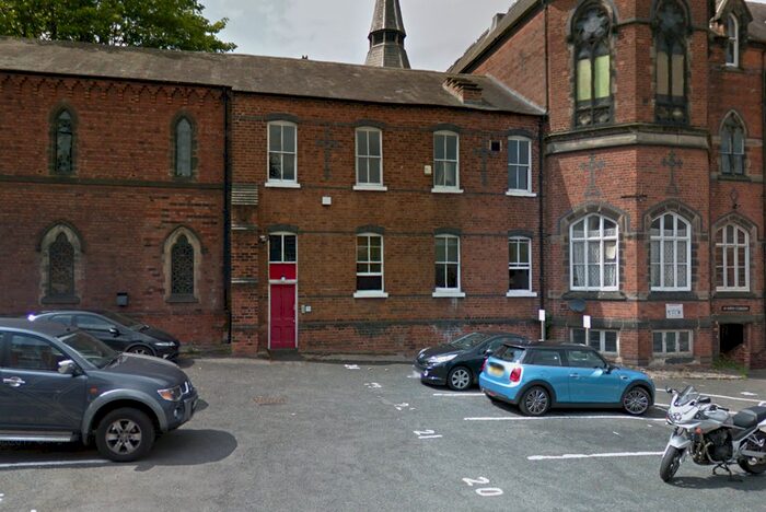 2 Bedroom Flat To Rent In Regent Court, Wolverhampton, WV2