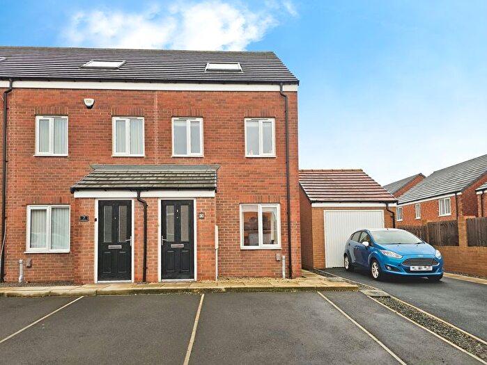 3 Bedroom Semi-Detached House For Sale In Claxby Grove, Cramlington, NE23