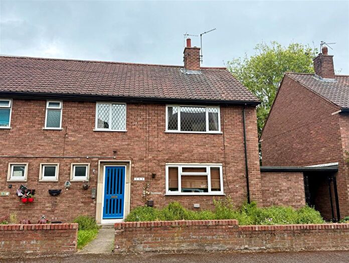 2 Bedroom Flat For Sale In Swann Street, Off Nunnery Lane, YO23