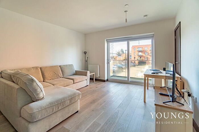 2 Bedroom Flat For Sale In Fairfax Drive, Prospects Place, SS0