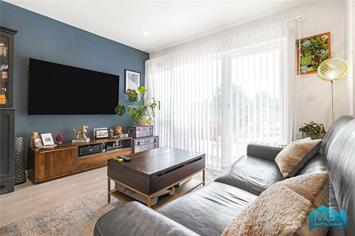 1 Bedroom Flat For Sale In Bittacy Hill, London, NW7