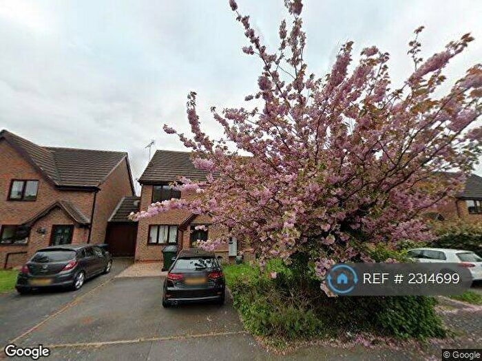 2 Bedroom Semi-Detached House To Rent In Lindale Close, Gamston, Nottingham, NG2