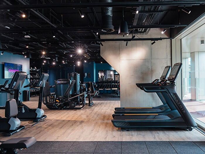 2 Bedroom Apartment To Rent In The Mercian, Broad Street, B15