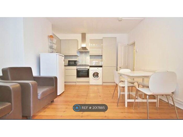 4 Bedroom Flat To Rent In Sertima House, London, SW4