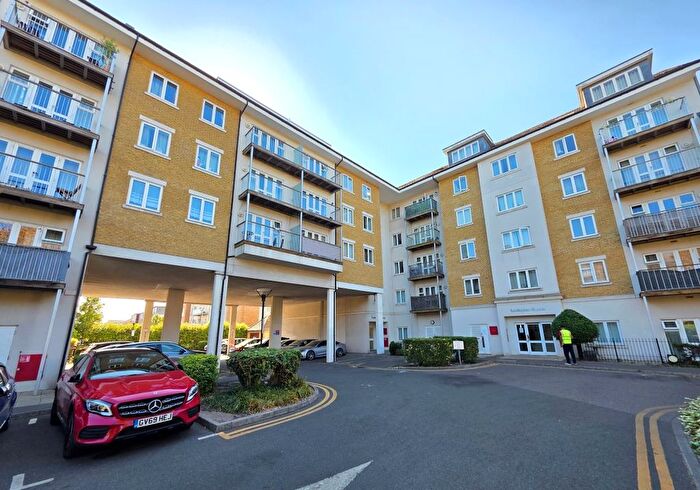 2 Bedroom Flat For Sale In Flat Lexington House, Park Lodge Avenue, West Drayton, Hillingdon, UB7