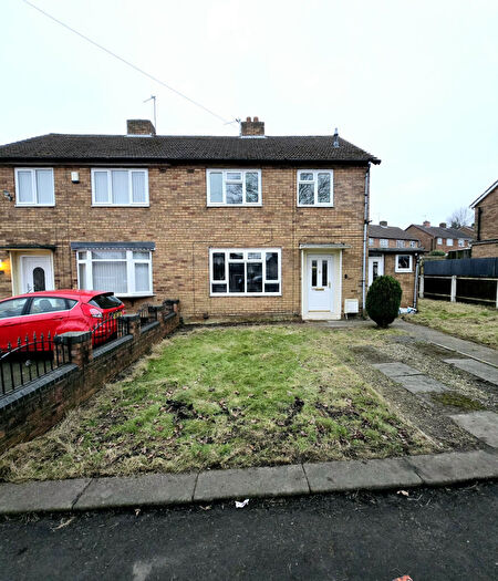 3 Bedroom Semi-Detached House To Rent In Parkes Hall Road, Dudley, West Midlands, DY1