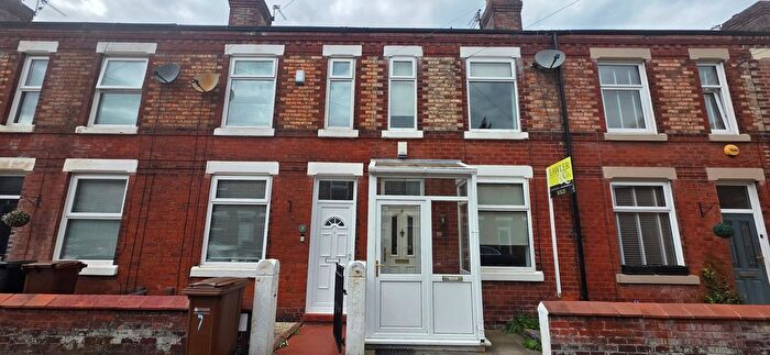 2 Bedroom Property To Rent In Brooks Avenue, Stockport, SK7