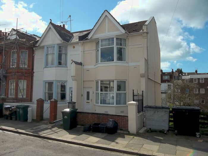 7 Bedroom Semi-Detached House To Rent In Gordon Road, Brighton, BN1