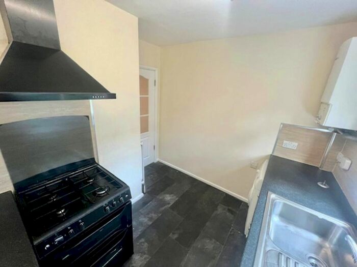 2 Bedroom Flat To Rent In Cavendish Court, Cavendish Road, Barnsley, S75
