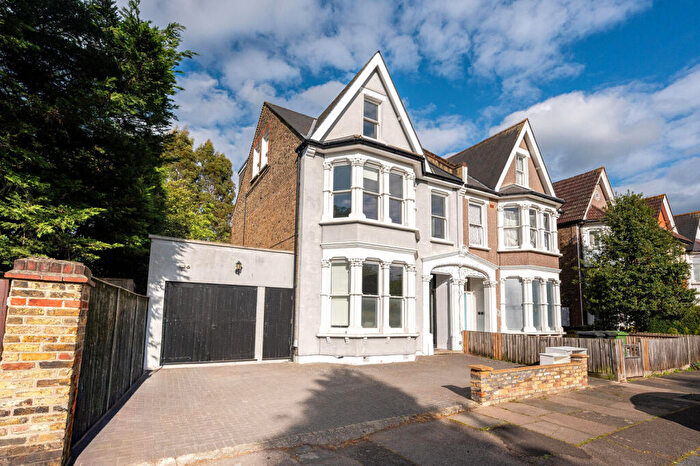 6 Bedroom Semi Detached House For Sale In Thornsbeach Road, Catford, London, SE6