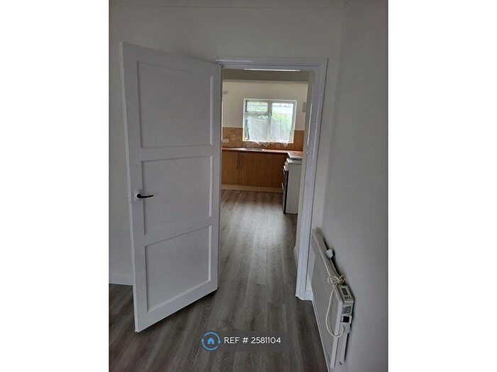 1 Bedroom Flat To Rent In Warton Road, Basingstoke, RG21