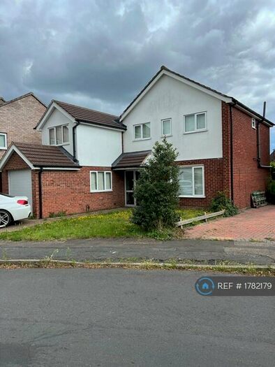 4 Bedroom Detached House To Rent In Scotsdowne Road, Trumpington, Cambridge, CB2