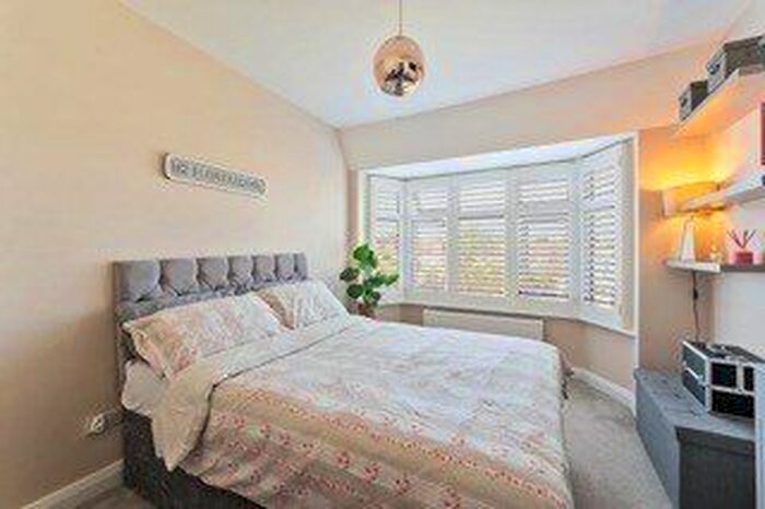 3 Bedroom Semi-Detached House To Rent In Kingston Avenue, North Cheam, Sutton, SM3