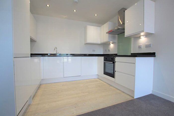 2 Bedroom Flat To Rent In Waterside Way, Sneinton, Nottingham, NG2