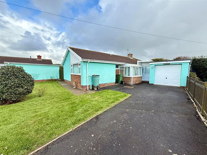 3 Bedroom Detached Bungalow For Sale In James Close, Llanon, SY23