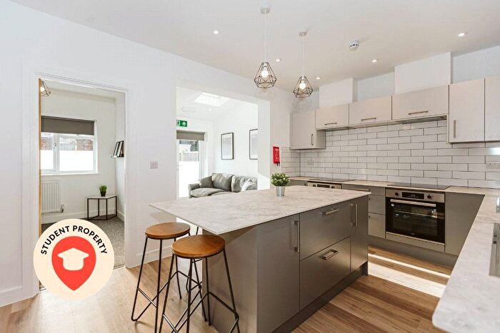 6 Bedroom Semi Detached House To Rent In Wades Road, Filton, Bristol, South Gloucestershire, BS34