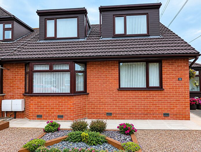 4 Bedroom Semi-Detached Bungalow For Sale In Laurel Avenue, Chadderton, OL9