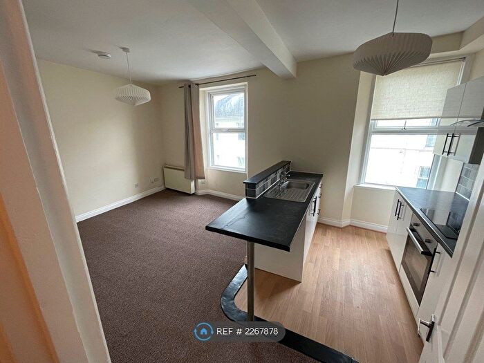 4 Bedroom Maisonette To Rent In Warren Road, Torquay, TQ2