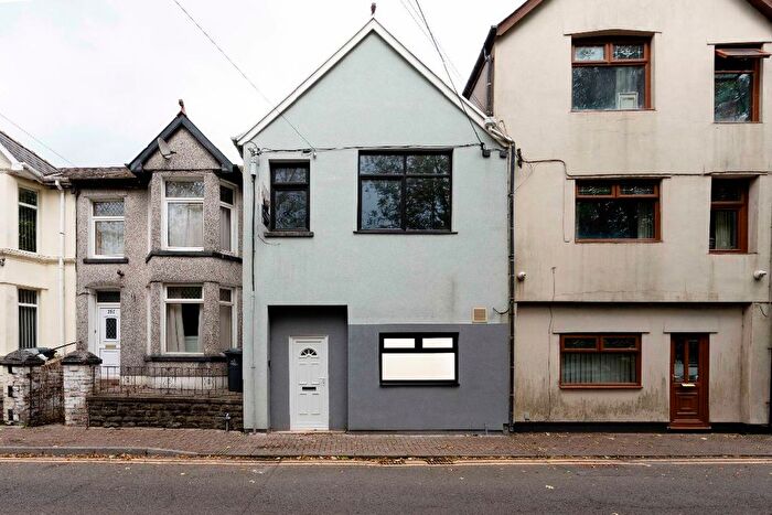 3 Bedroom Terraced House To Rent In Somerset Street, Abertillery, NP13
