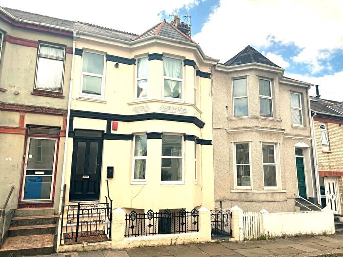 2 Bedroom Ground Maisonette To Rent In South View Terrace, St Judes, Plymouth, PL4