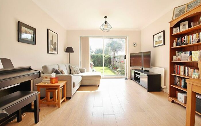 2 Bedroom End Of Terrace House To Rent In Shire Horse Way, Isleworth, TW7