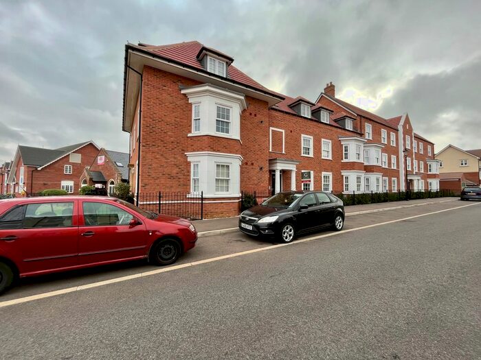 2 Bedroom Flat To Rent In Danegeld Avenue, Great Denham, Bedford, MK40