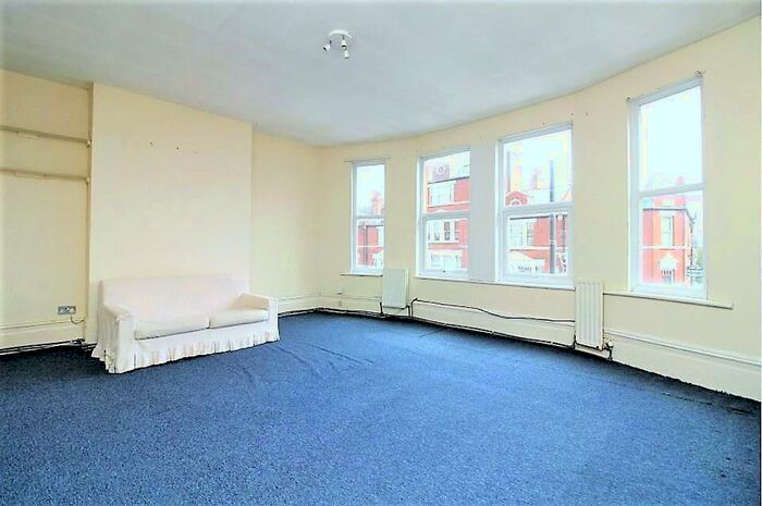2 Bedroom Flat To Rent In Ballards Lane, Finchley Central, N3