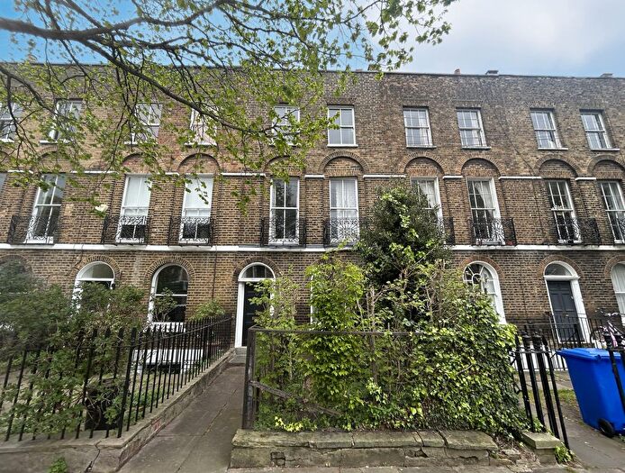 4 Bedroom Property For Sale In Cloudesley Road, Islington, London, N1