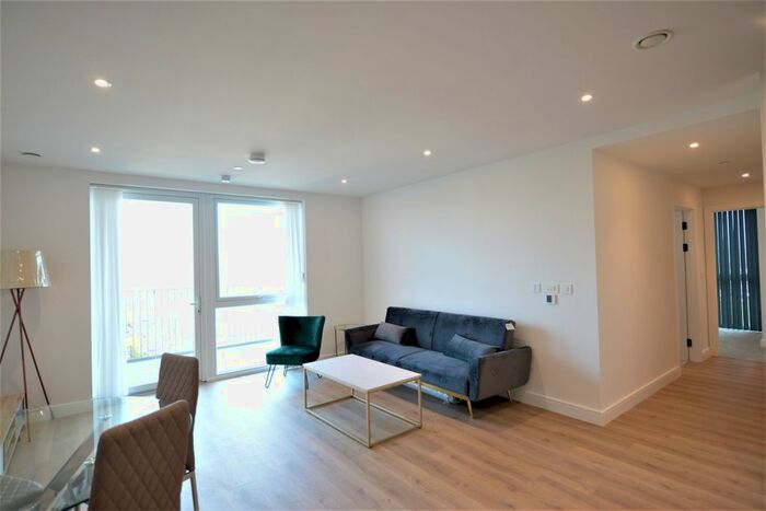 2 Bedroom Flat To Rent In Beresford Avenue, Wembley, HA0
