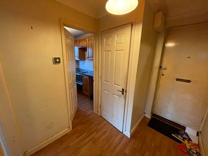 1 Bedroom Flat For Sale In Flat, Victoria Court, Second Avenue, Harwich, Essex, CO12