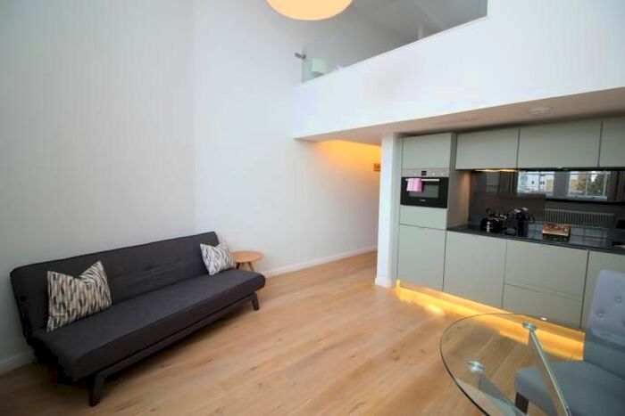 1 Bedroom Flat To Rent In Flat, Mcdonald Road, Edinburgh, EH7