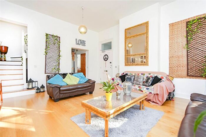 1 Bedroom Apartment To Rent In Building, Chatham Close, London, SE18