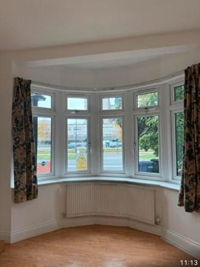 7 Bedroom Detached House To Rent In Uxbridge Road, Southall, London, UB1