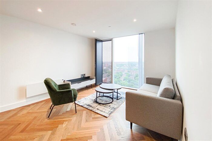 2 Bedroom Apartment To Rent In East Tower, Deansgate Square, M15