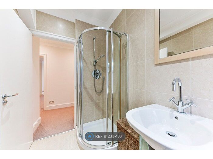 2 Bedroom Flat To Rent In Belsize Park, London, NW3