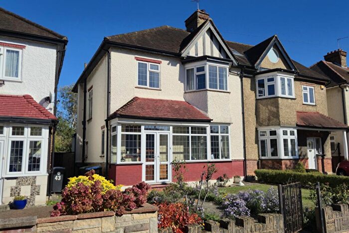4 Bedroom Semi-Detached House For Sale In Park Crescent, Enfield, EN2