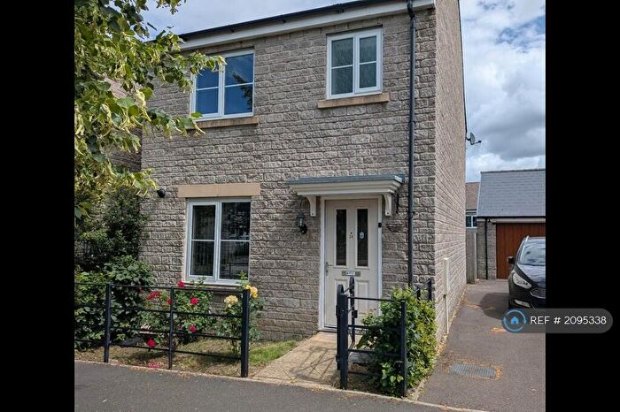 3 Bedroom Detached House To Rent In Cowleaze, Swindon, SN5