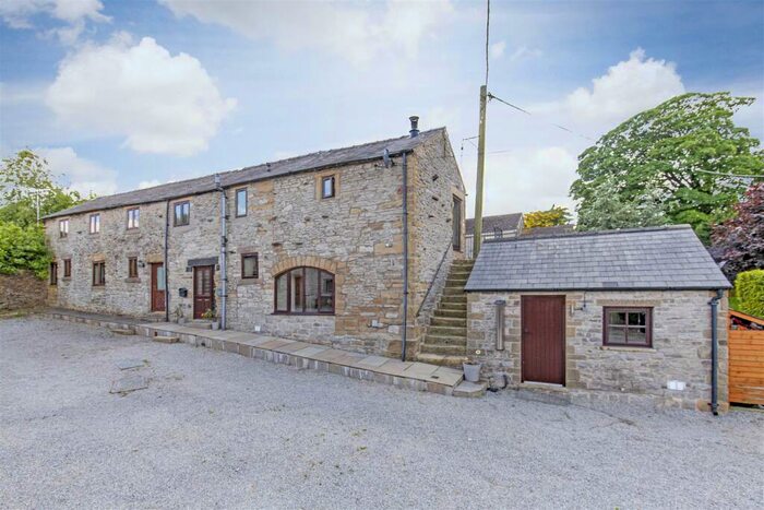 3 Bedroom Barn Conversion For Sale In Winnow Cottage, Wardlow, SK17