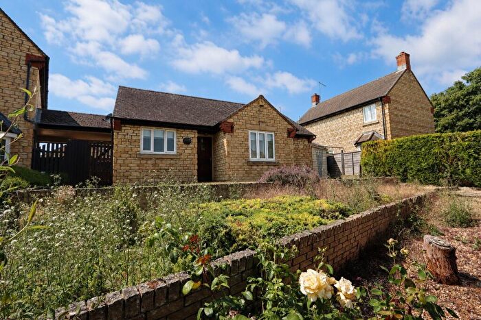 2 Bedroom Detached Bungalow For Sale In Church View, Weldon, NN17