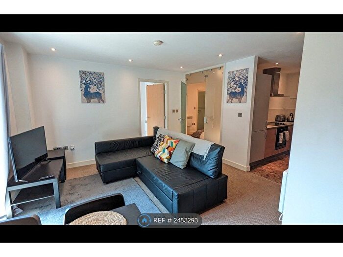 2 Bedroom Flat To Rent In The Habitat, Nottingham, NG1