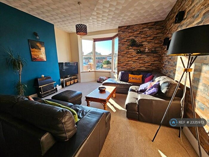 5 Bedroom Terraced House To Rent In High Street, Wyke Regis, Weymouth, DT4