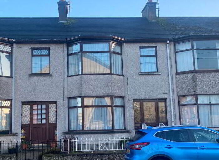 3 Bedroom Mid Terraced House For Sale In Osbourne Gardens, Banbridge, BT32