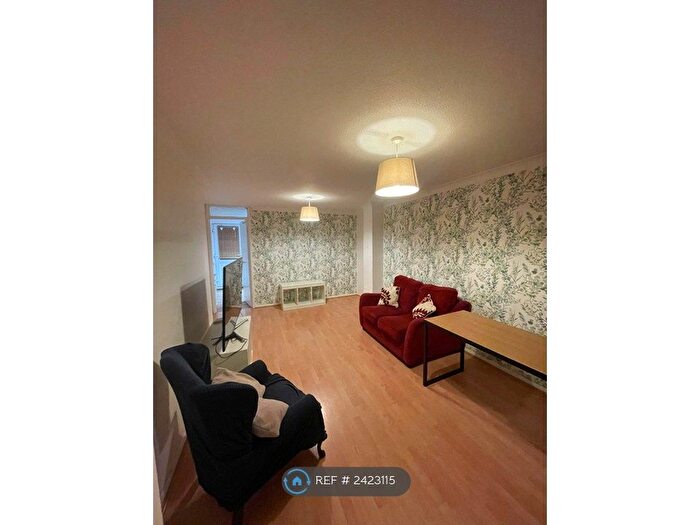 3 Bedroom Terraced House To Rent In Fotherby Court, Maidenhead, SL6