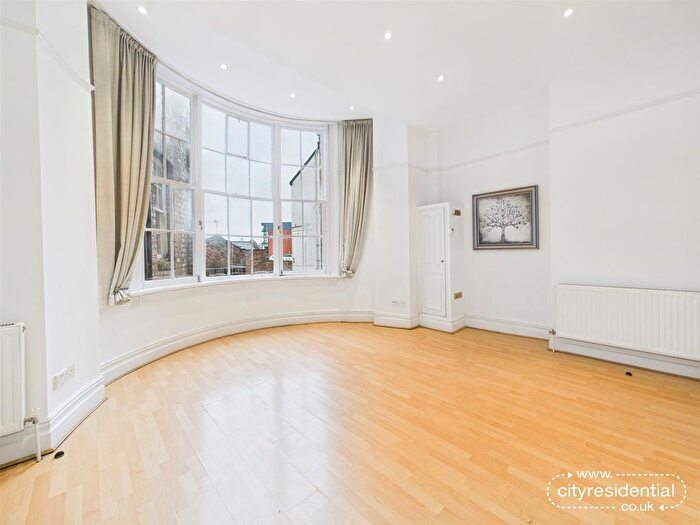 3 Bedroom Flat To Rent In Rodney Street, Liverpool, L1