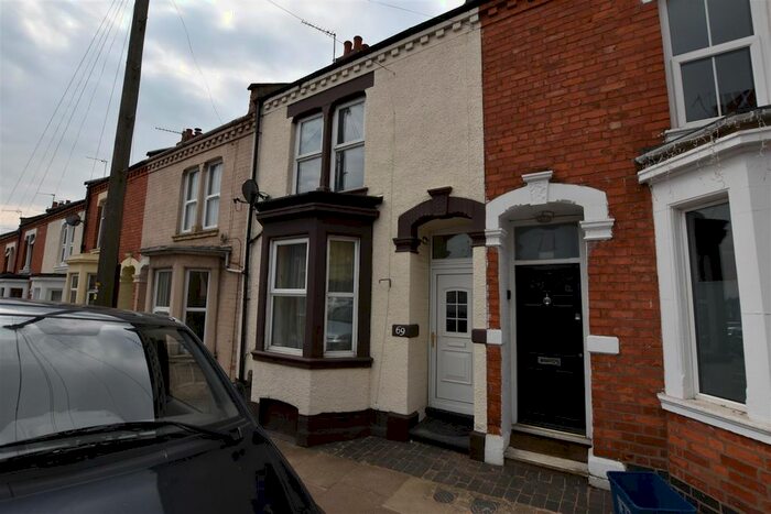 3 Bedroom Terraced House To Rent In Monks Park Road, Abington, Northampton, NN1