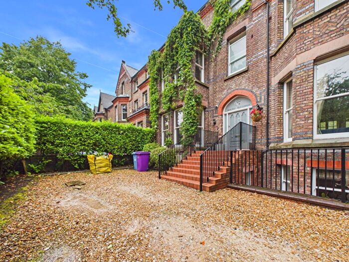 4 Bedroom Terraced House For Sale In Sefton Drive, Sefton Park, Liverpool., L8